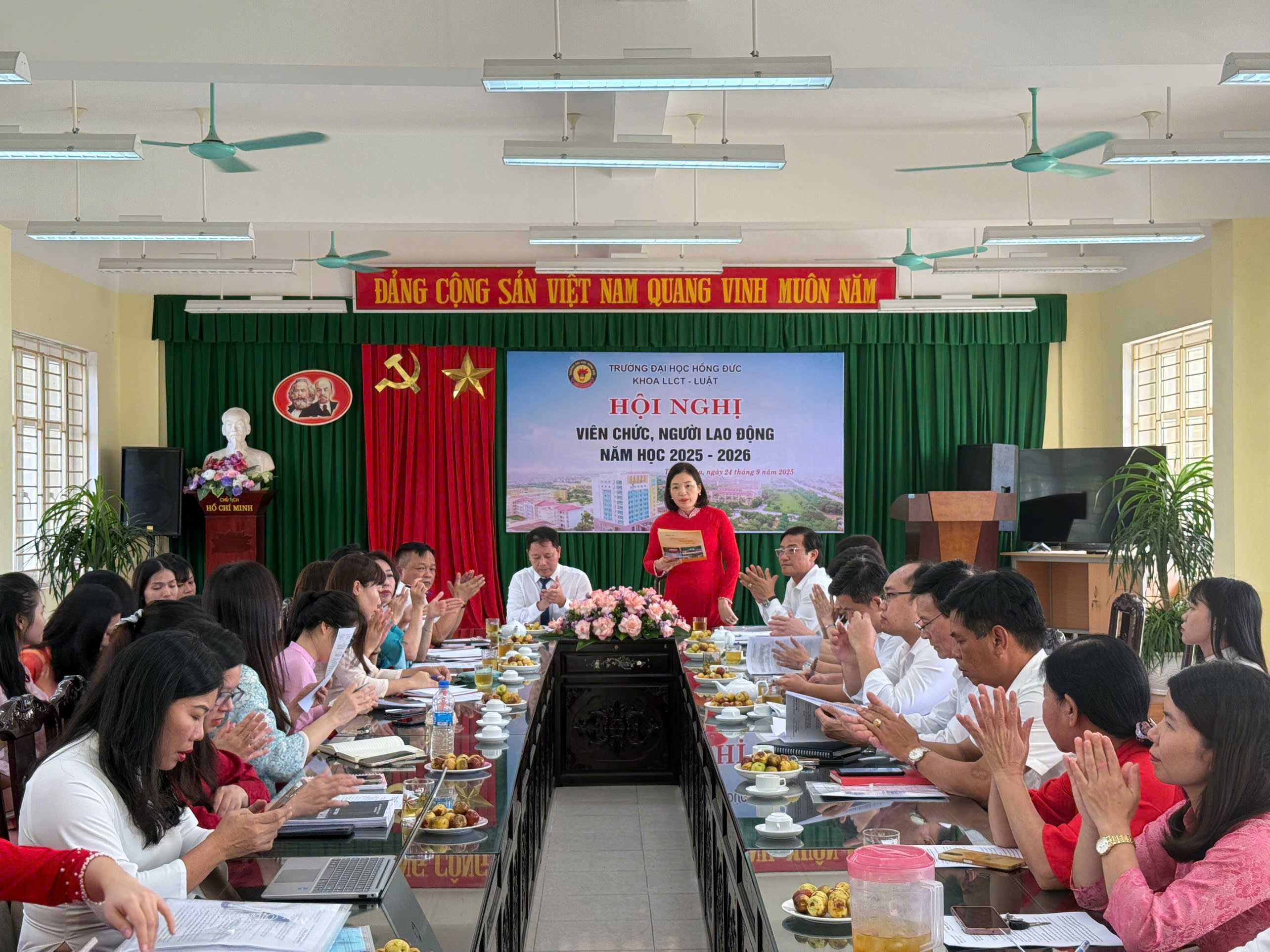 HỘI NGHỊ VIÊN CHỨC, NGƯỜI LAO ĐỘNG NĂM HỌC 2025 - 2026